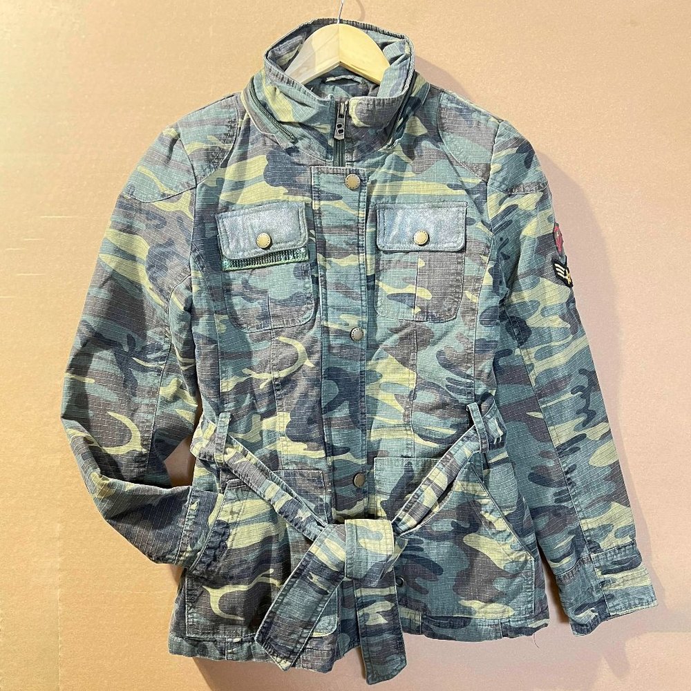 Buffalo David Bitton Women's Winter Camo Jacket Size XS Removable hood USED